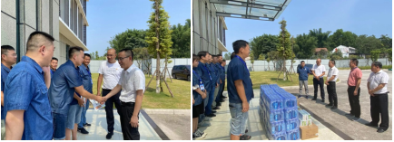 公服集團(tuán)黨委書記、董事長(zhǎng)楊中才一行到清源水務(wù)公司開展“夏送清涼”慰問(wèn)活動(dòng)